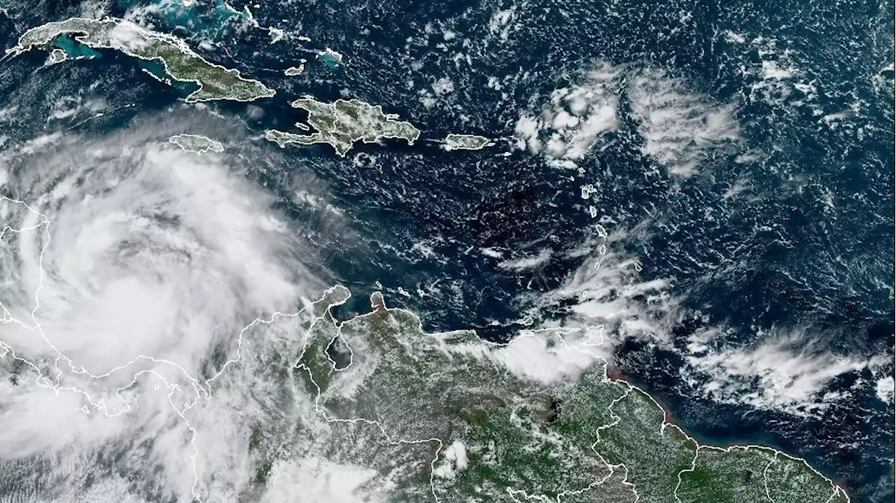 Hurricane Julia heads for Nicaragua's Caribbean coast