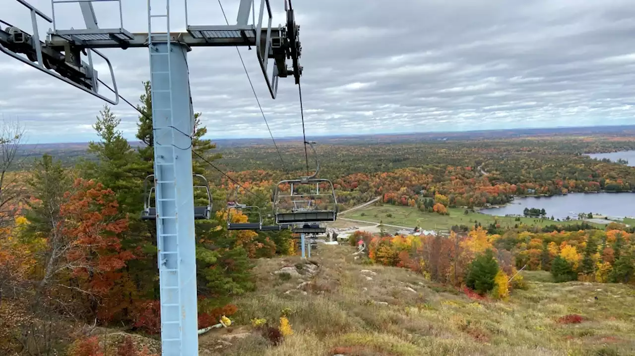 Thanksgiving weekend prime viewing for fall colours in Renfrew County