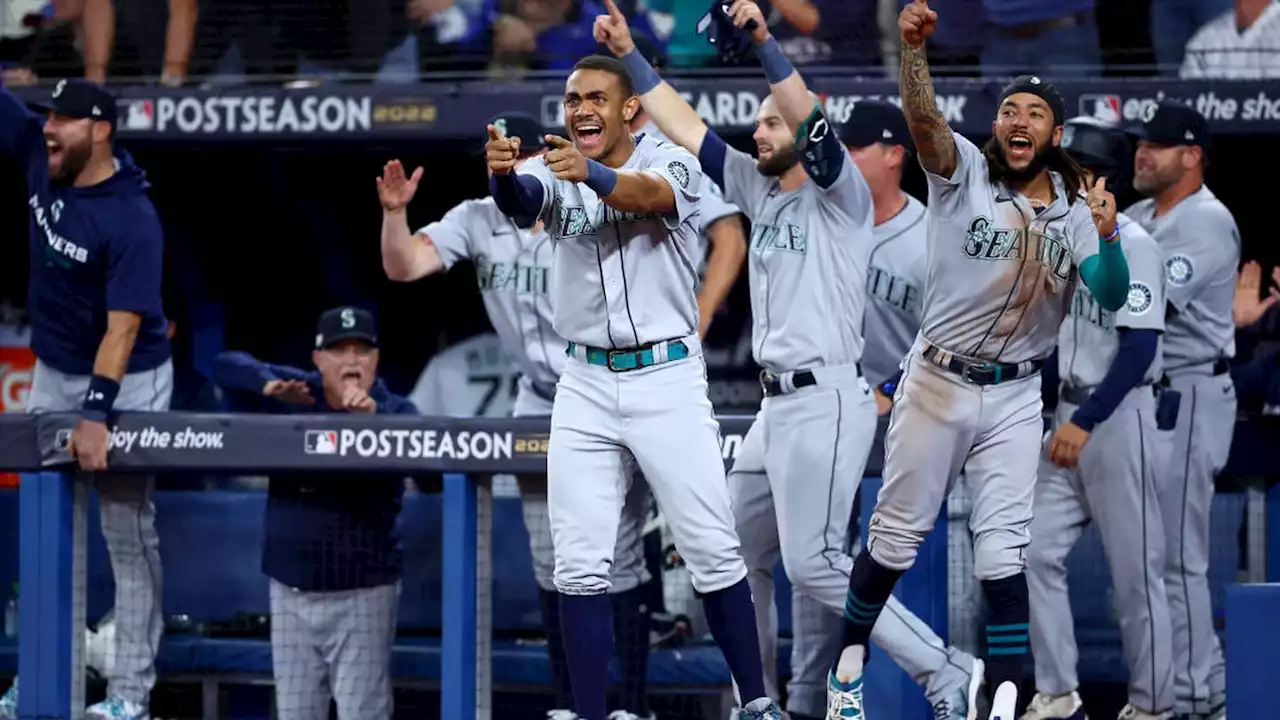 Mariners erase 7-run deficit, sweep Blue Jays with 10-9 win