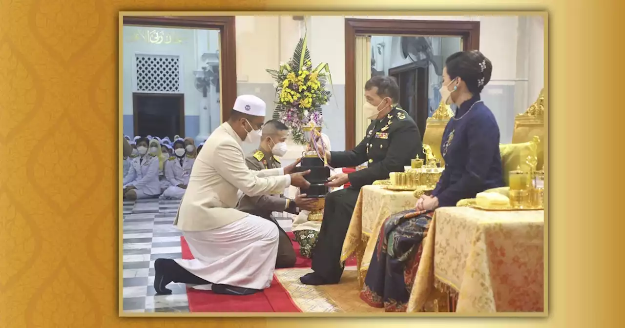 ในหลวง-พระราชินี พระราชทานรางวัลการทดสอบการอัญเชิญพระมหาคัมภีร์ อัลกุรอาน ณ มัสยิดกลาง จ. ปัตตานี