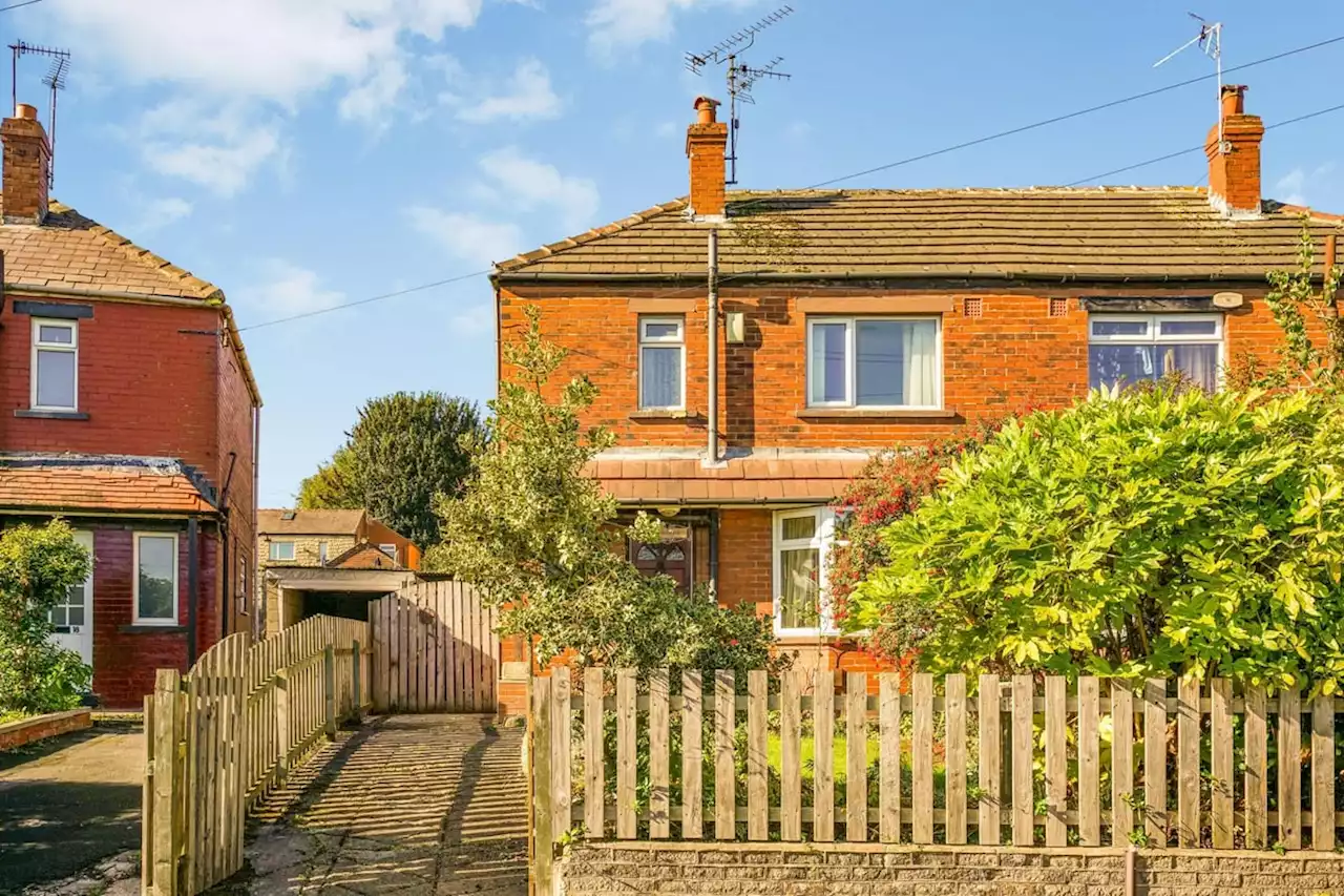 Look inside this affordable two bed in Beeston with heaps of renovation potential