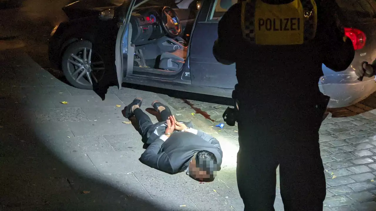 Der Polizei die Vorfahrt genommen: Mann nach Flucht festgenommen