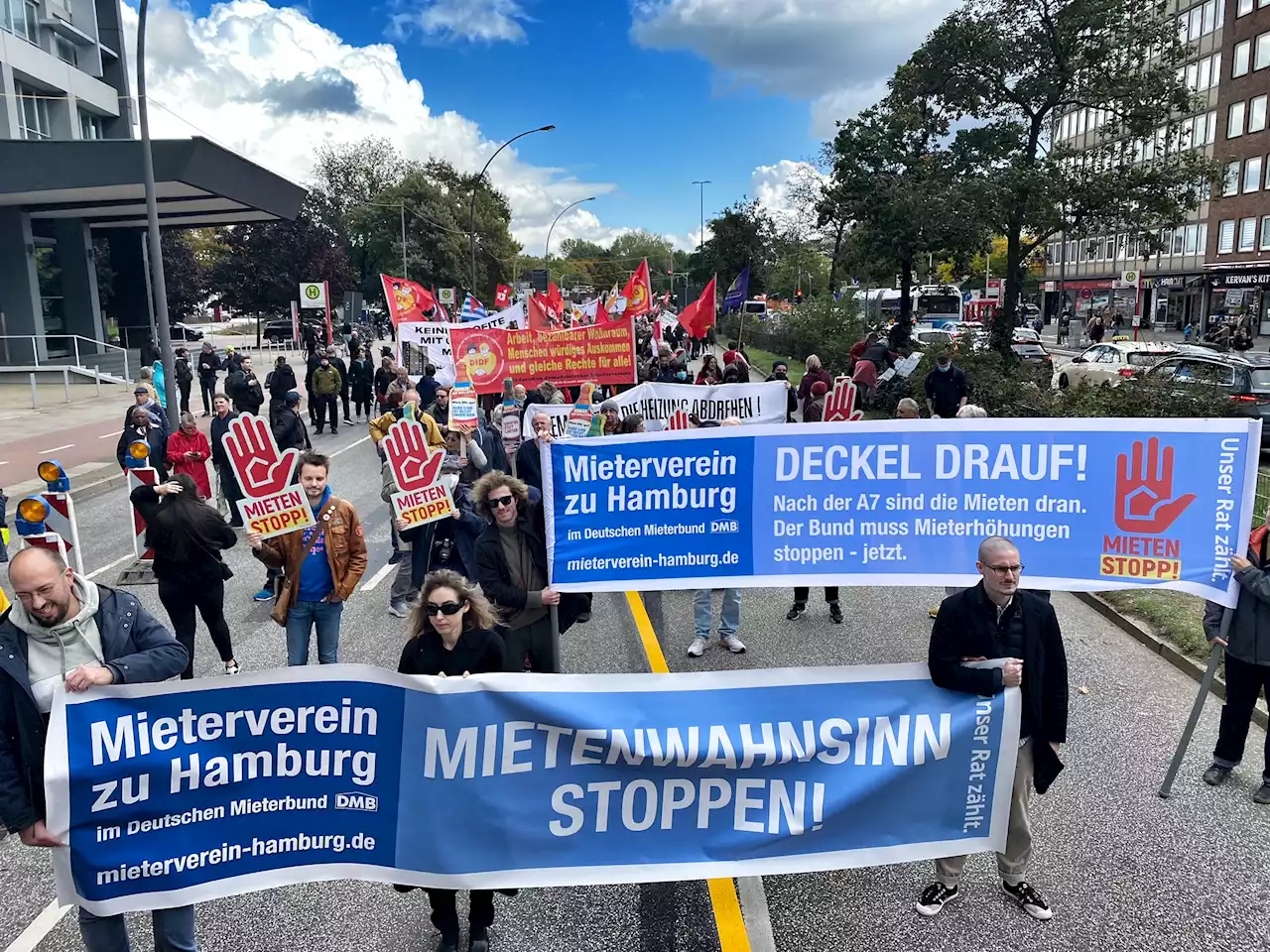 Protest in der City: Hunderte demonstrieren gegen hohe Mieten