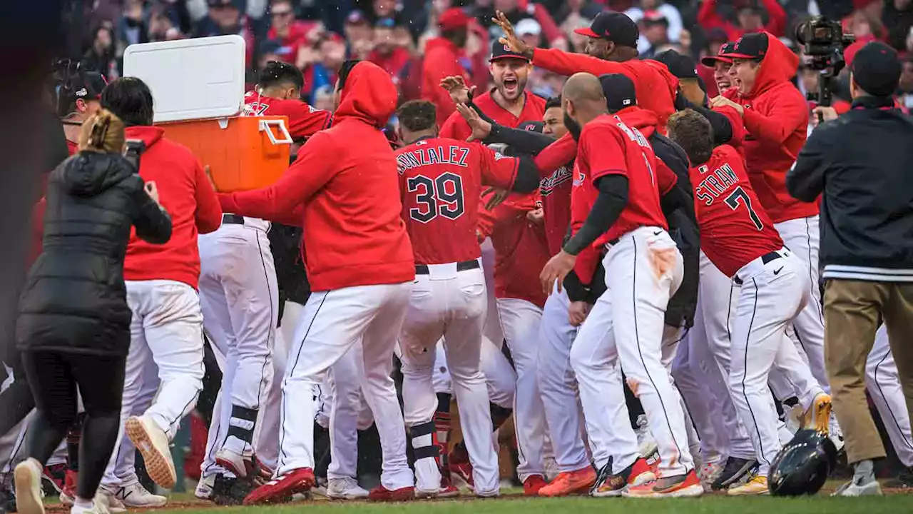 Guardians' Oscar Gonzalez Hits Walk-Off HR in 15th for 1-0 Win