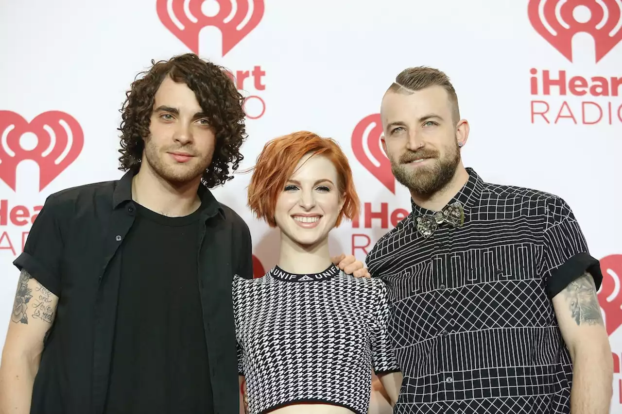 Watch Paramore Bring 'Misery Business' Out Of Retirement