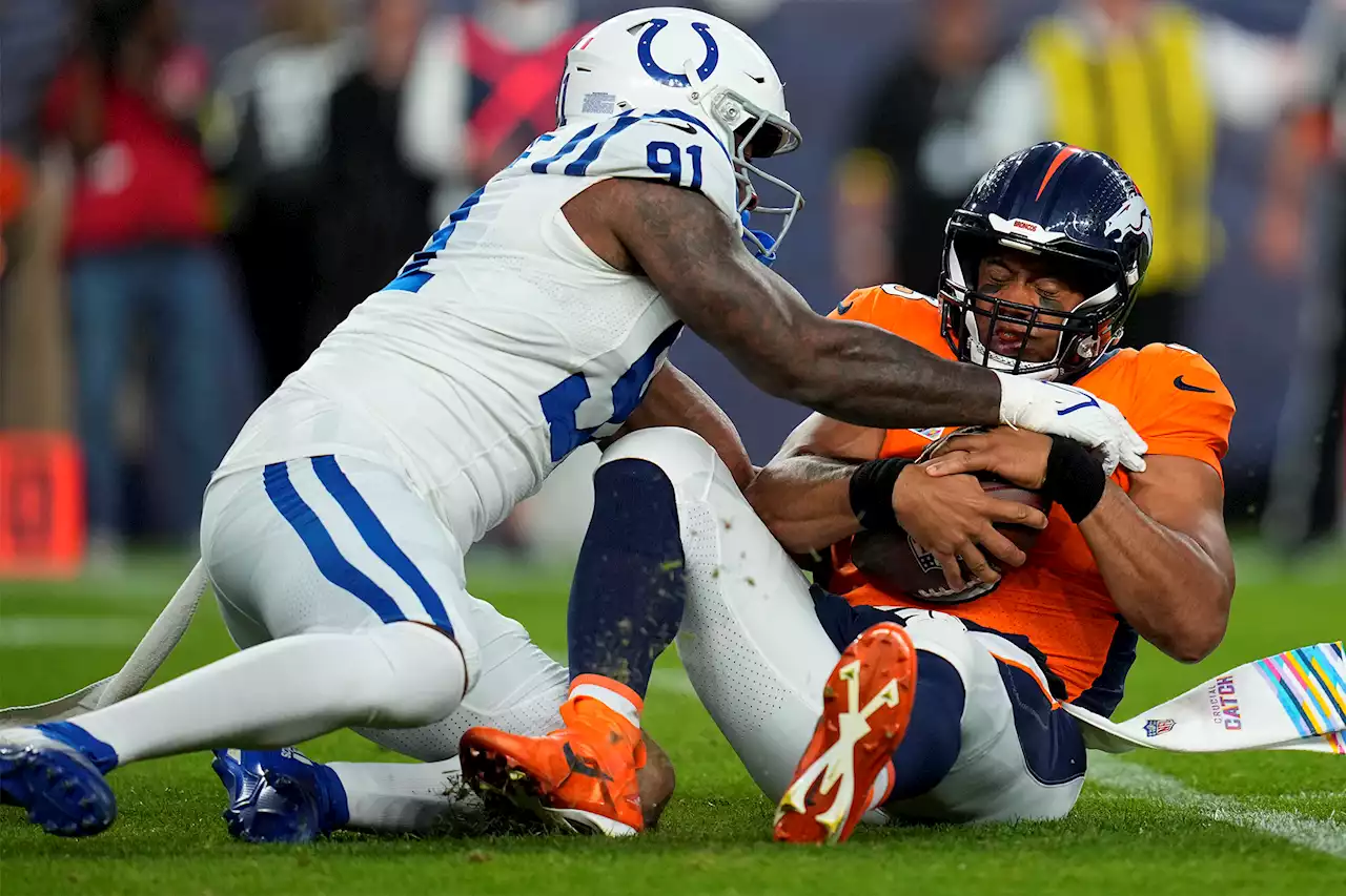 Russell Wilson’s miserable Broncos start takes injury twist