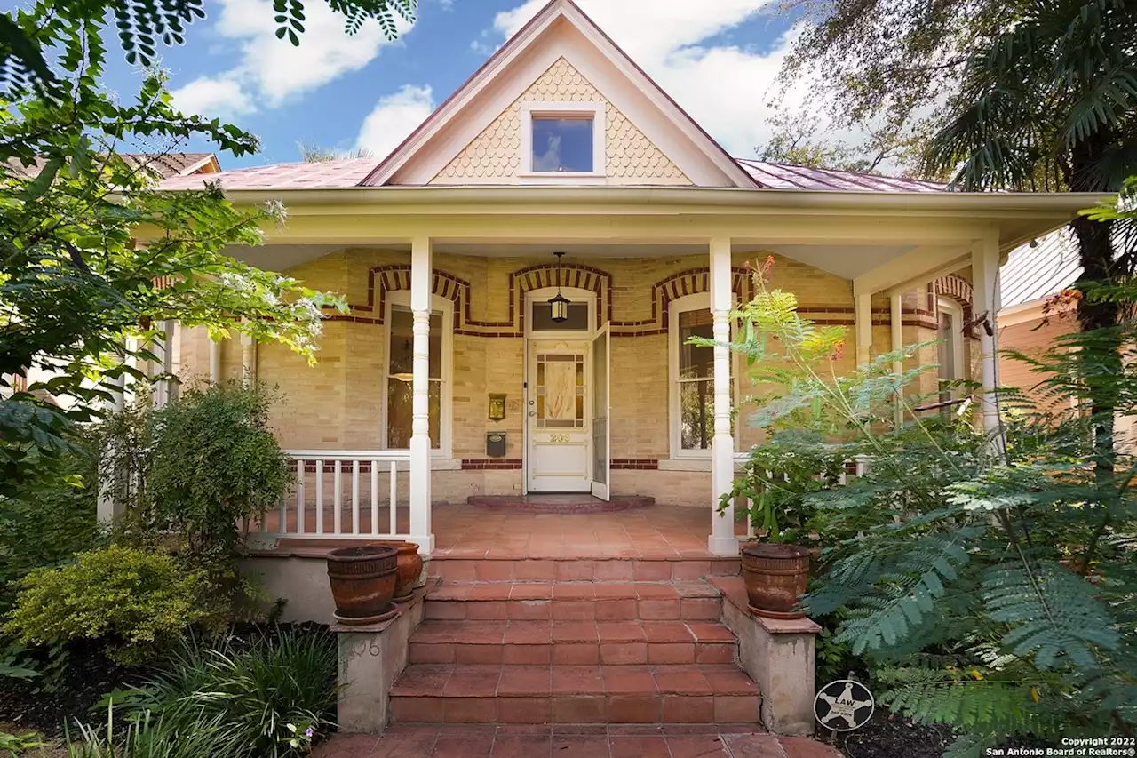 An 1890s Victorian home on San Antonio's list of historical landmarks list is now for sale