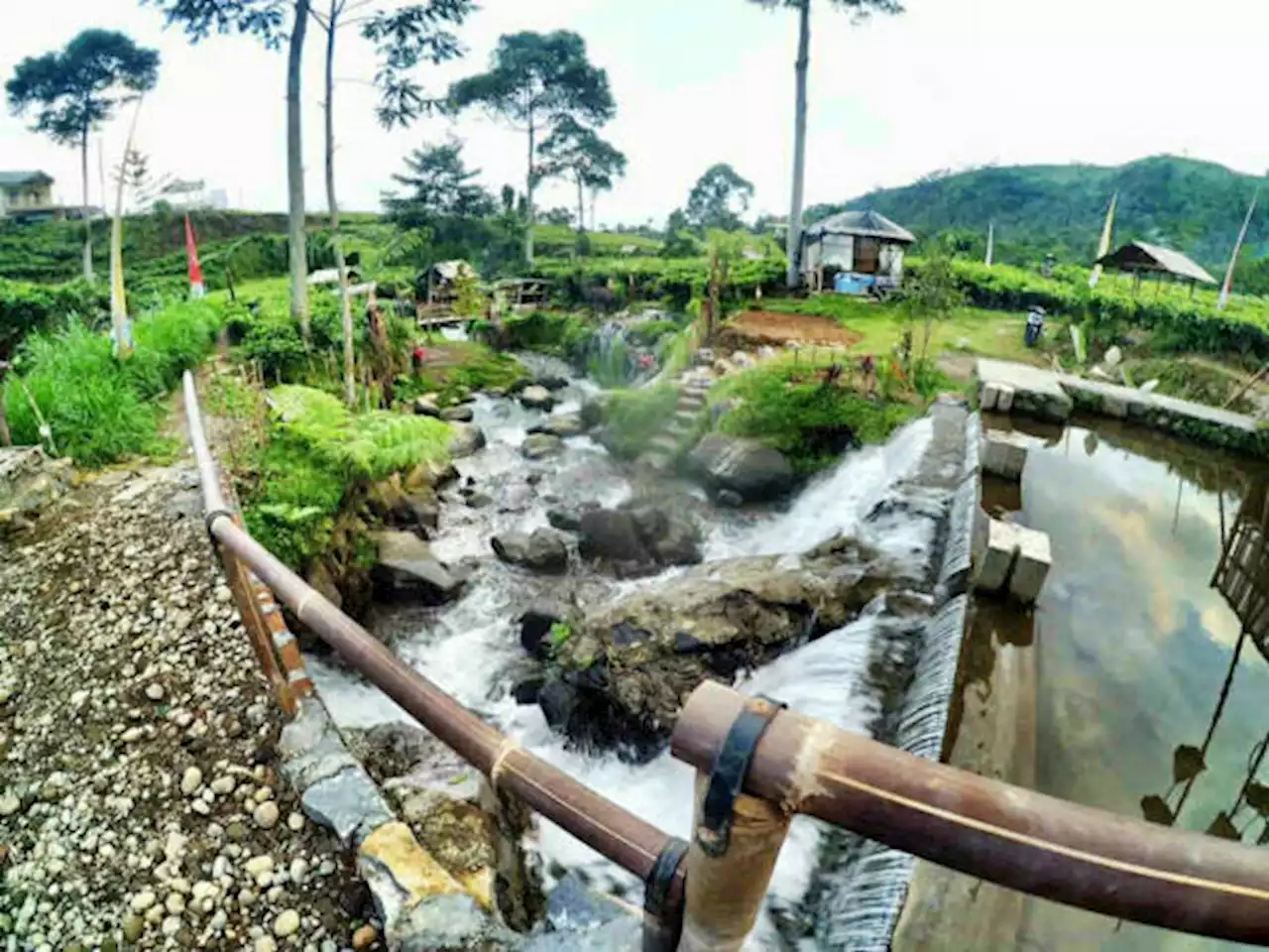 Jelang Akhir Masa Jabatan, Juliyatmono-Rober Kebut Perbaikan Jalan & Kantor