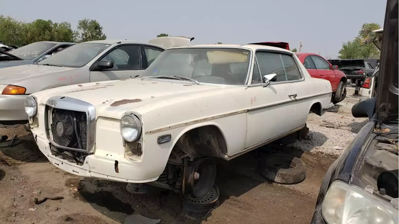 Junkyard Gem: 1972 Mercedes-Benz 250C