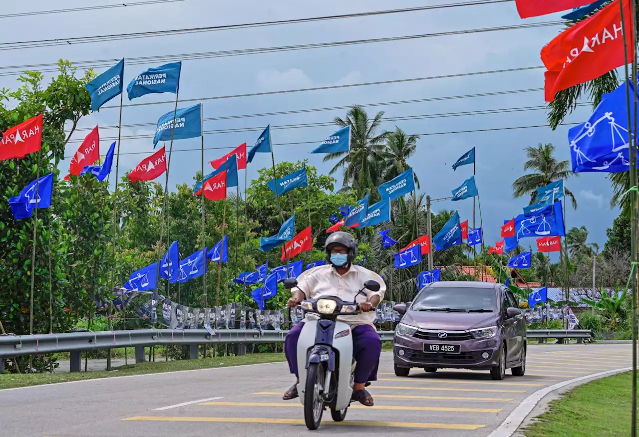 Spekulasi bubar Parlimen kembali hangat, Mesyuarat Khas MT UMNO esok tanda PRU15 hampir