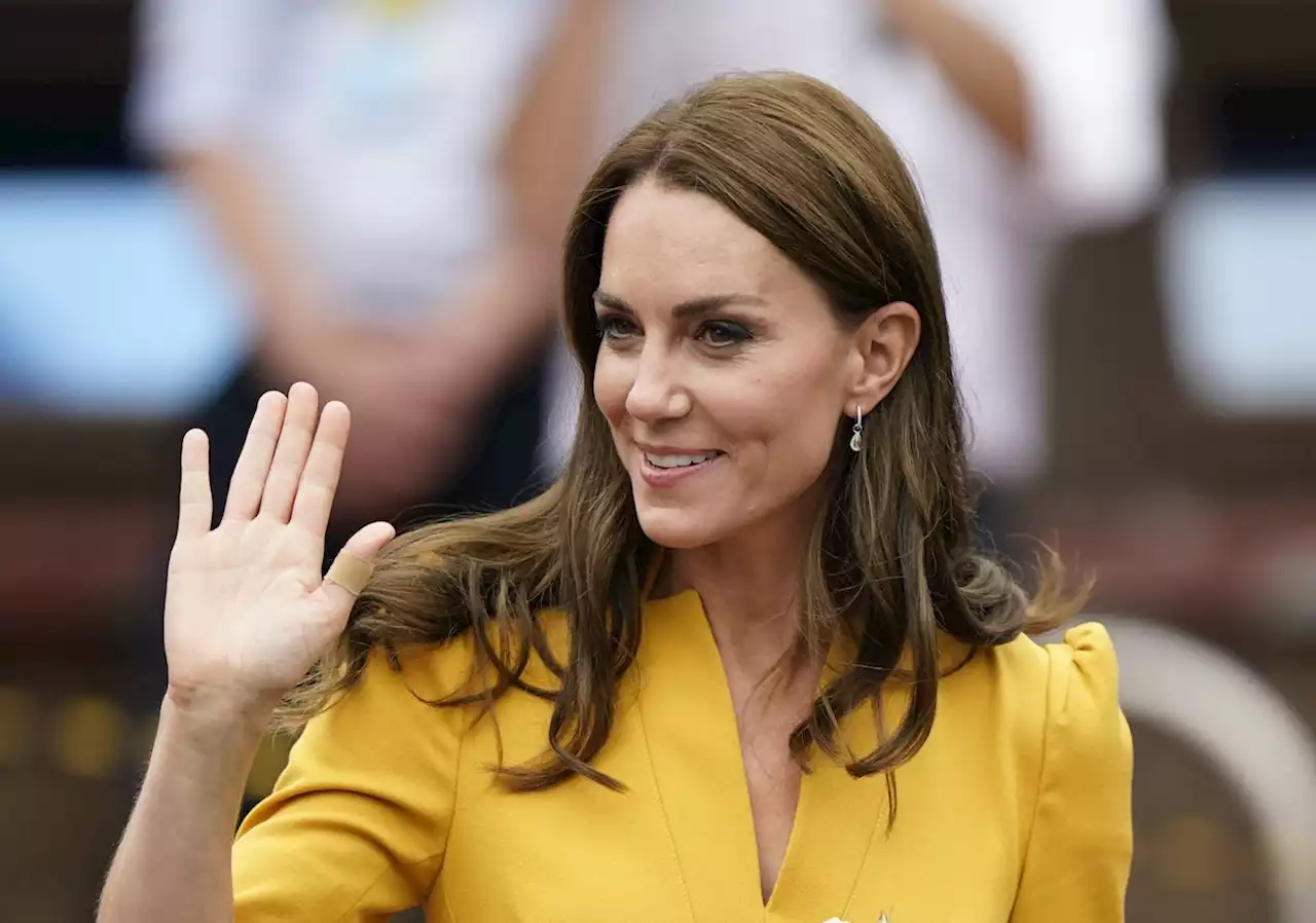 Kate Middleton Wears The Perfect Fall Yellow While On Princess Duty