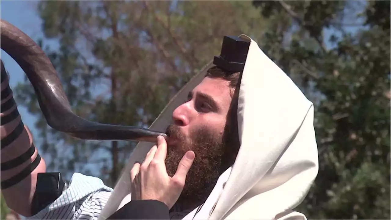 What is Yom Kippur, when is it, how is it observed?