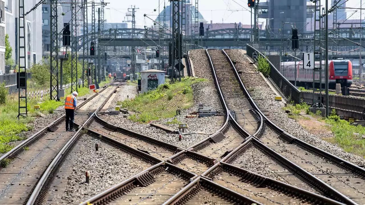 Infrastruktur schützen: 'Nicht Frieden, noch nicht Krieg'