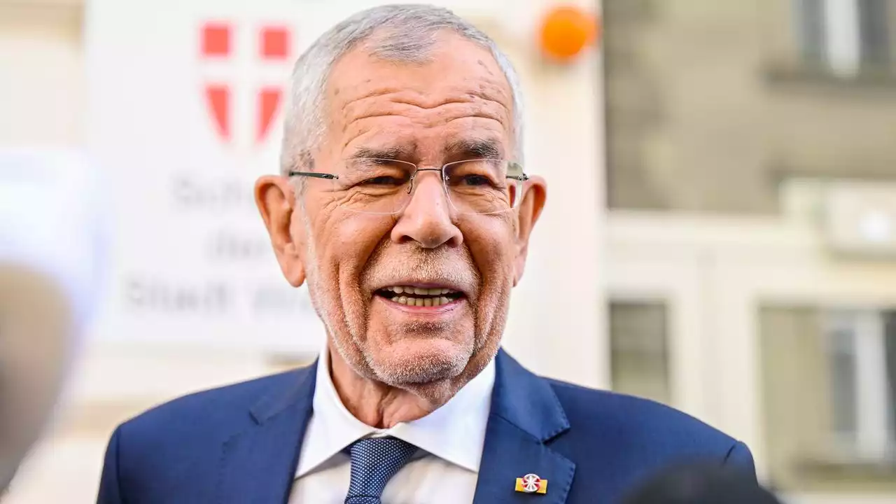 Präsidentschaftswahl Österreich: Van der Bellen vorn