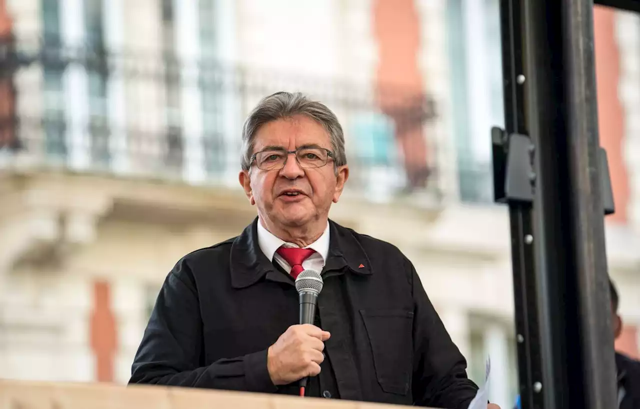 Mélenchon fustige Roussel et les « ailes » Jadot et Hollande