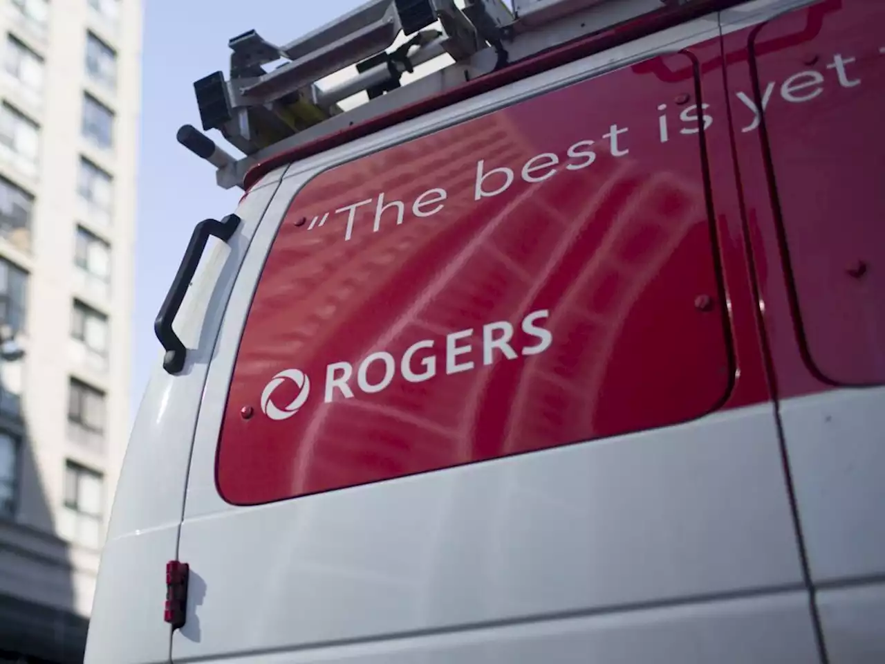 Judge asks Competition Bureau if there's a compromise to Rogers-Shaw deal