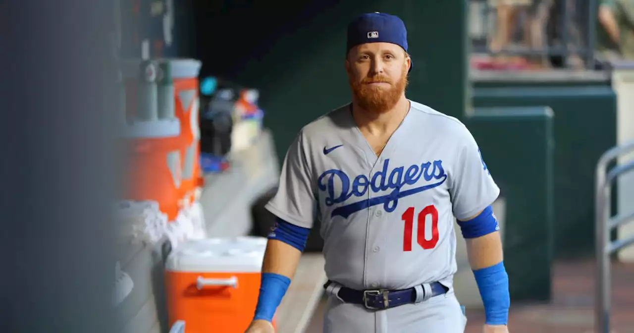 Justin Turner named 2022 Roberto Clemente Award winner