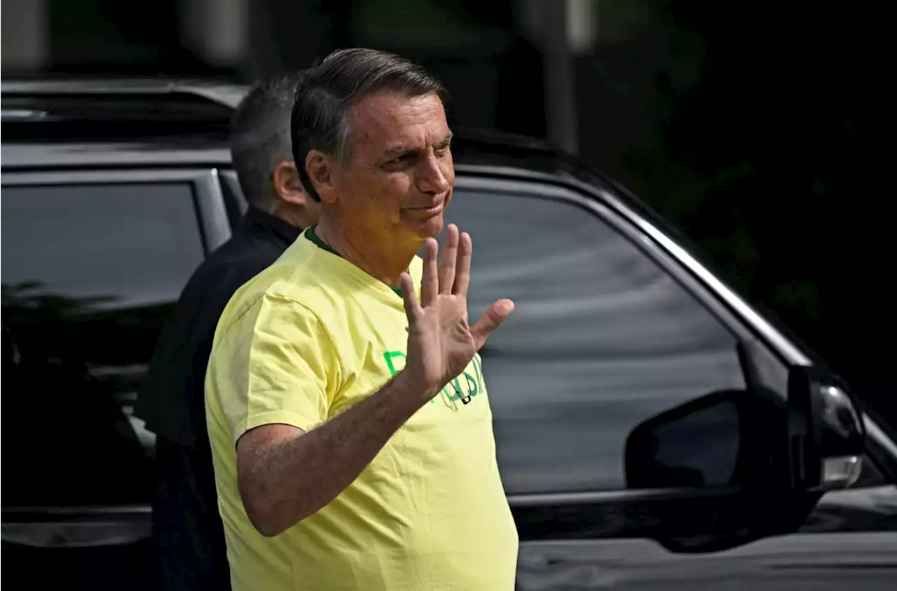 Élection présidentielle au Brésil : 24 heures après sa défaite, Jair Bolsonaro reste silencieux