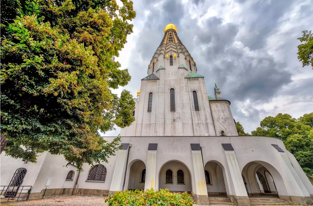 Sachsen - Russisch-Orthodoxe Kirche in Leipzig mit Z-Symbol für Moskaus Angriffskrieg gegen die Ukraine beschmiert