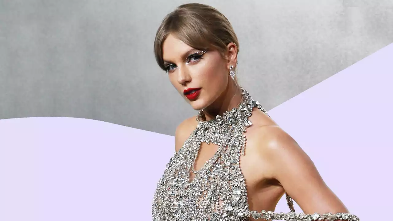 Taylor Swift just became the first musician ever to claim entire Top 10 on Billboard Hot 100