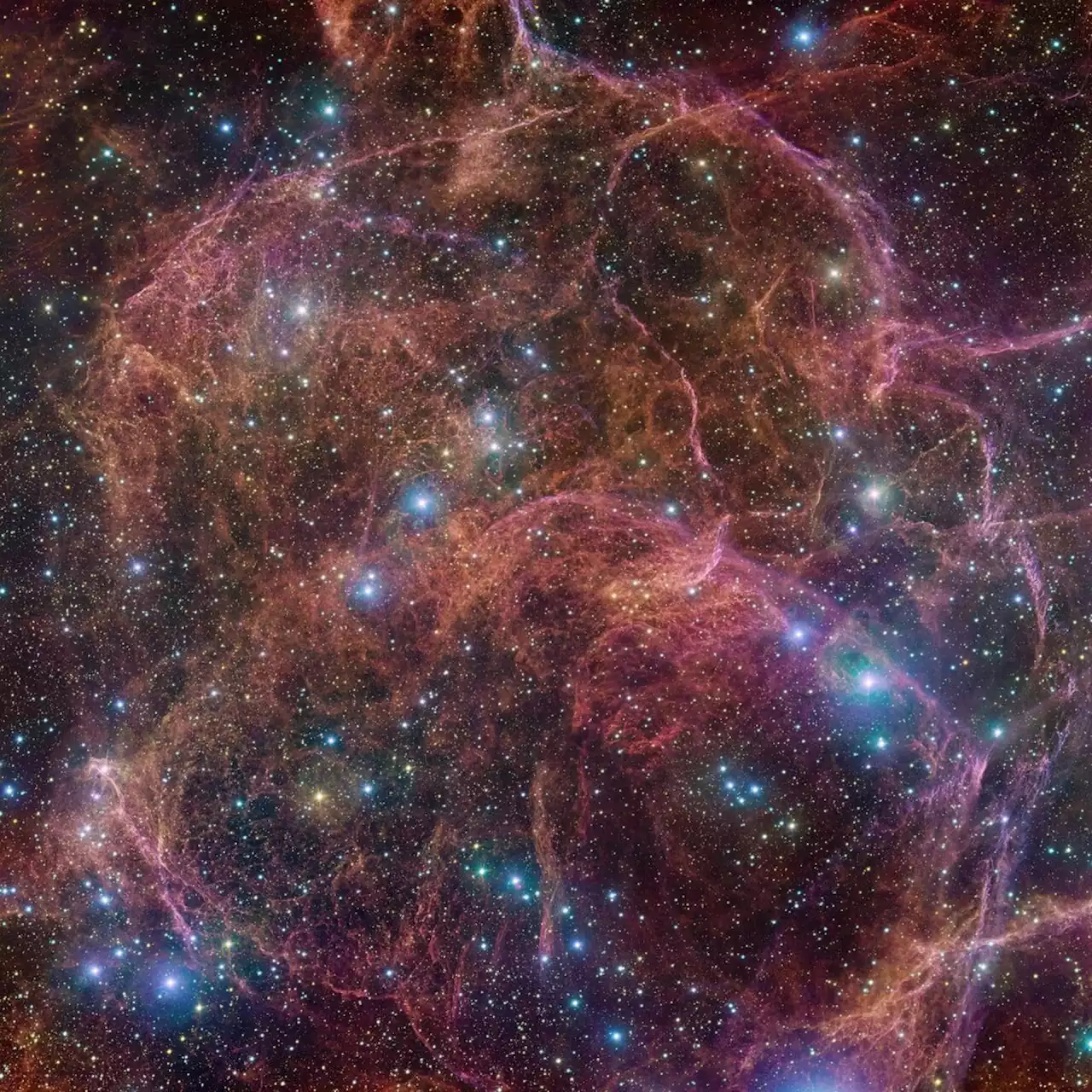 Telescope captures the spooky remains of a massive dead star