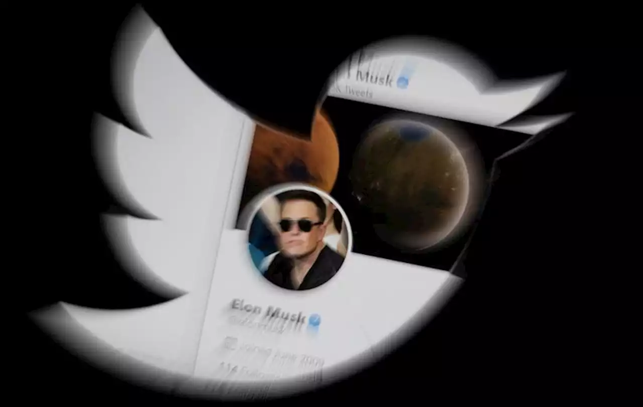 Elon Musk introduit plus de 50 employés de Tesla dans Twitter Par Investing.com