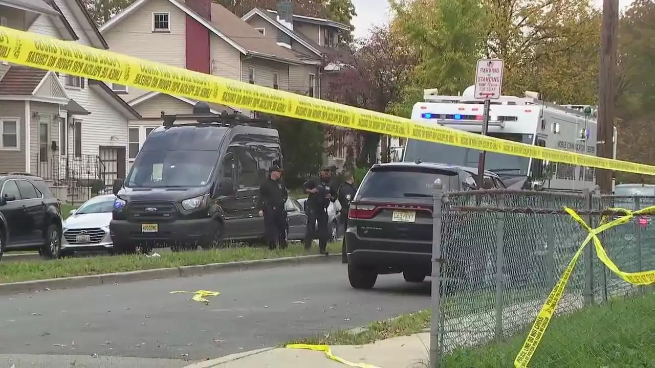 Police officers shot in Newark