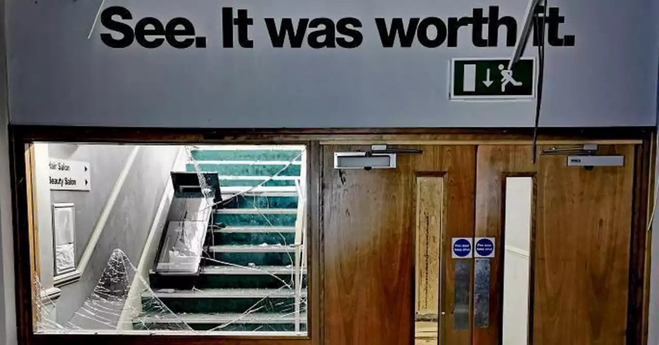 Inside crumbling Leeds gym and pool abandoned and left to rot after lockdown