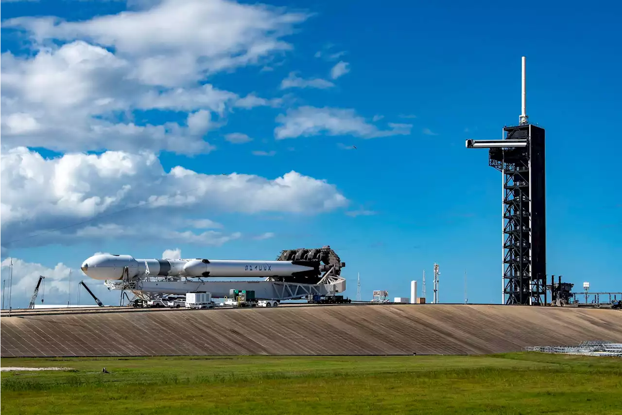 Watch SpaceX's Falcon Heavy, the World's Most Powerful Rocket, Launch a Space Force Mission