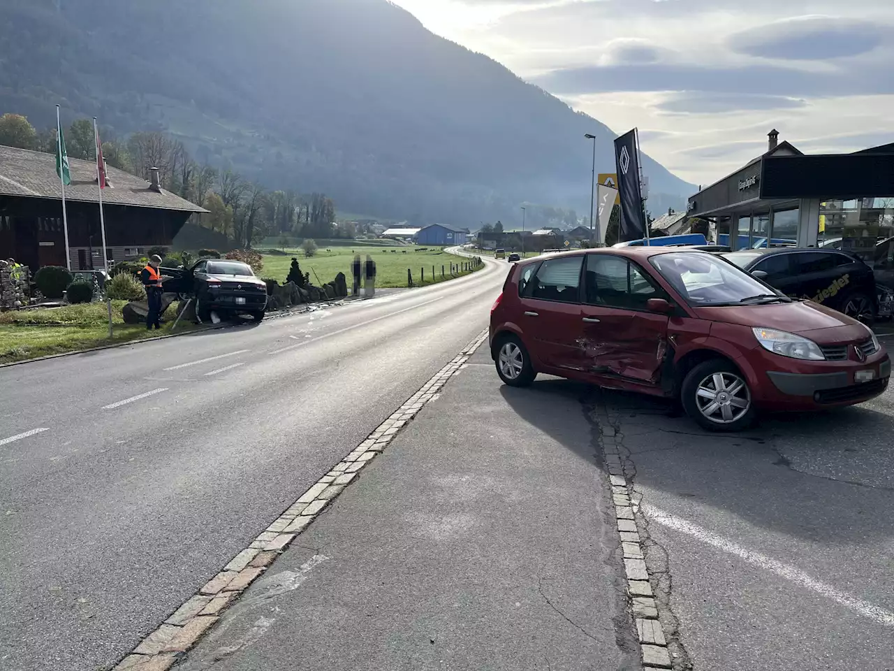 Rufi SG: Unfall beim Abbiegen – Autofahrer (66) verletzt