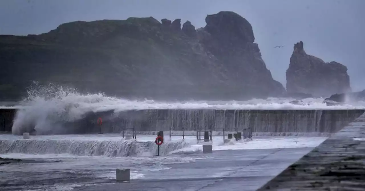 Met Eireann forecast damaging winds as as gale force conditions arrive