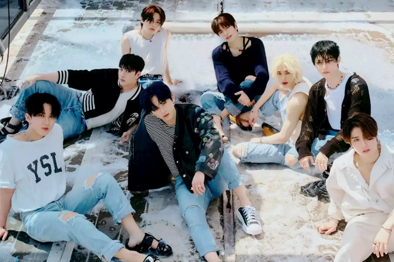 Stray Kids’ “MAXIDENT” Becomes Their 1st Album To Spend 3 Weeks In Top 30 Of Billboard 200