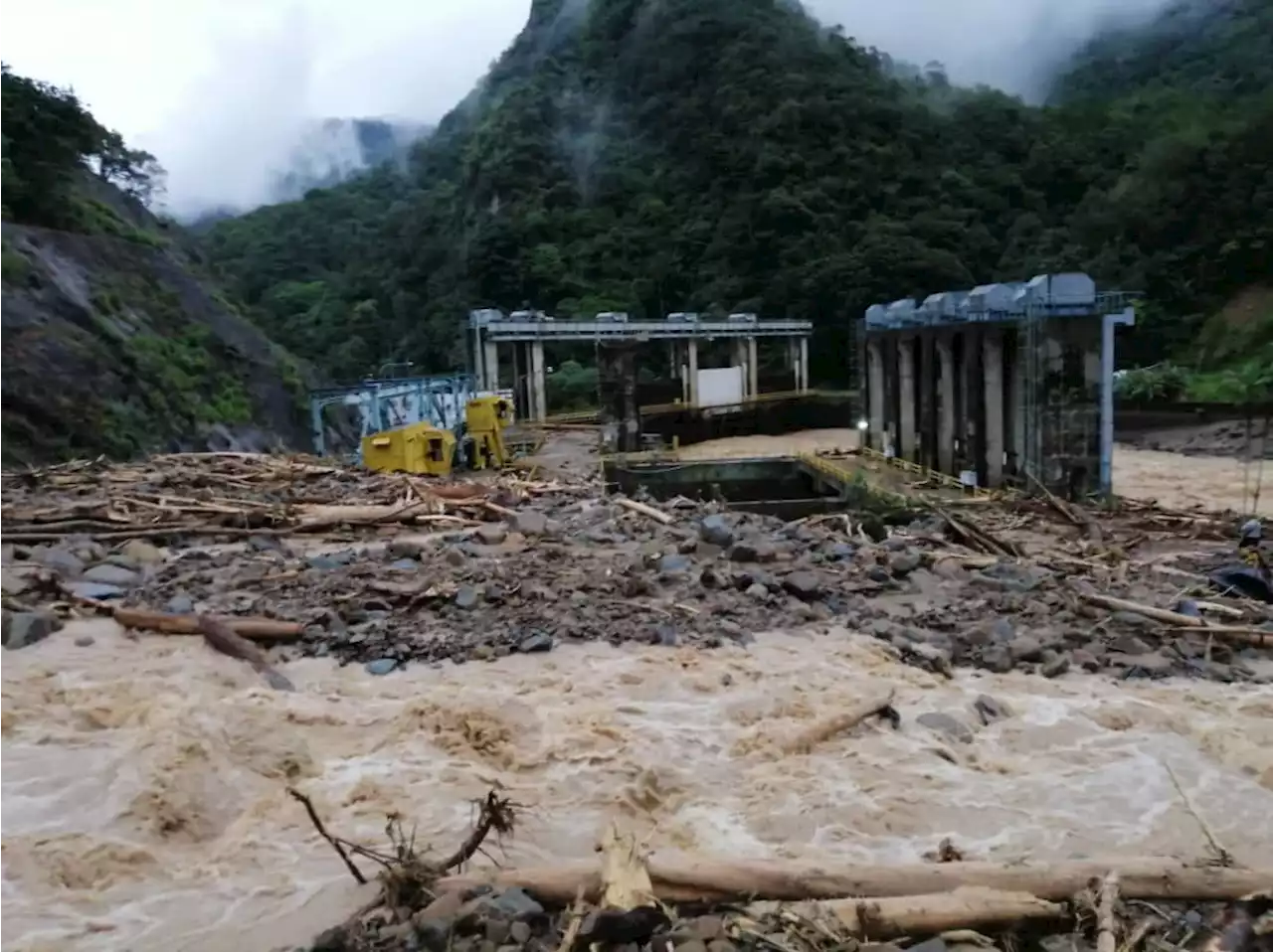 Floods: Tenom hydropower plant shut down due to landslides, overall supply not affected