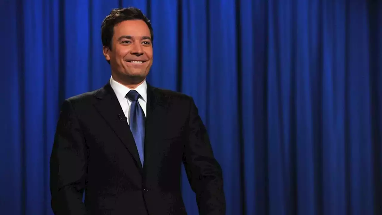 Jimmy Fallon stops giggling to say he never purposely broke on SNL