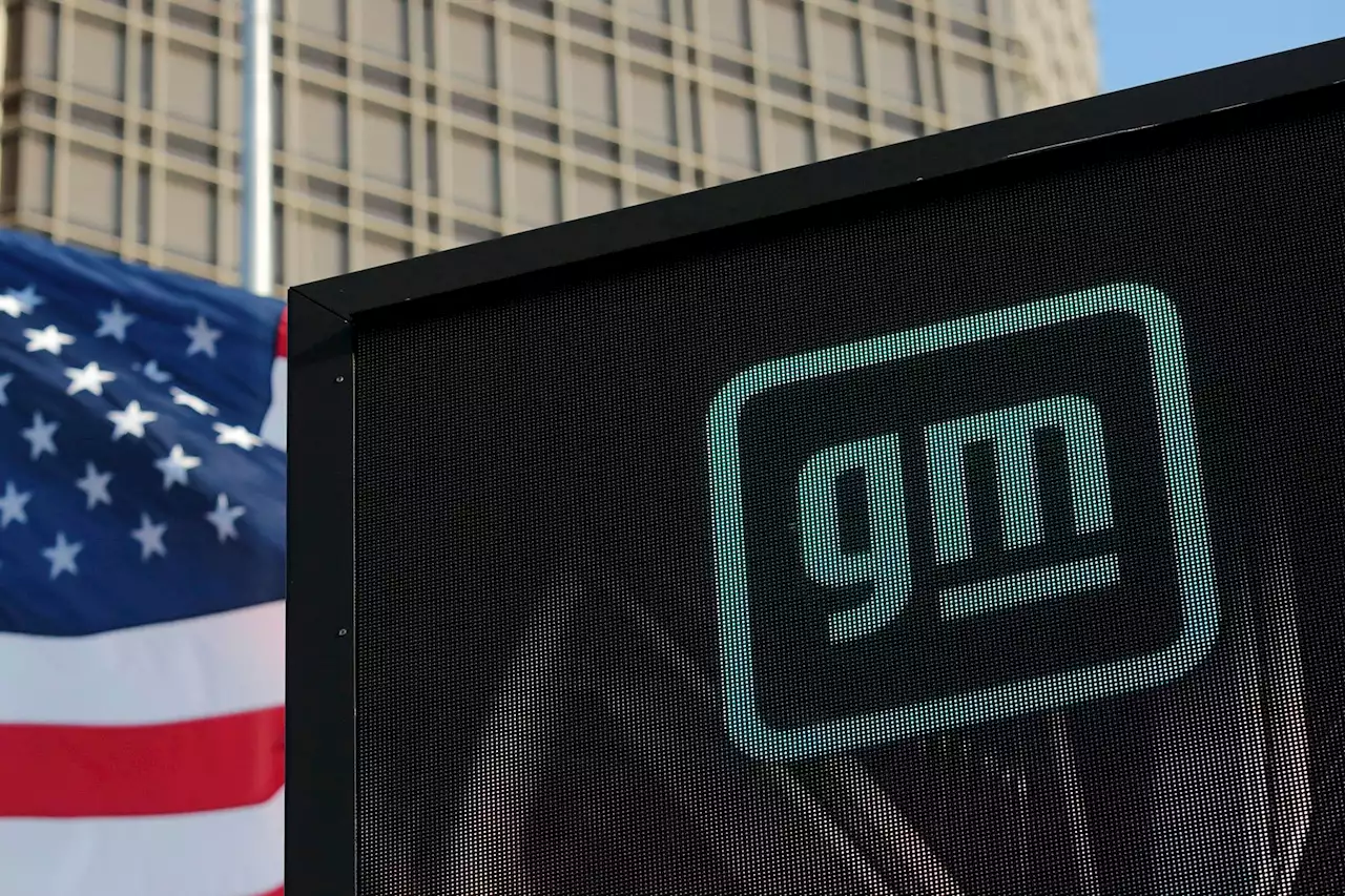 GM temporarily suspends Twitter advertising after Musk takeover