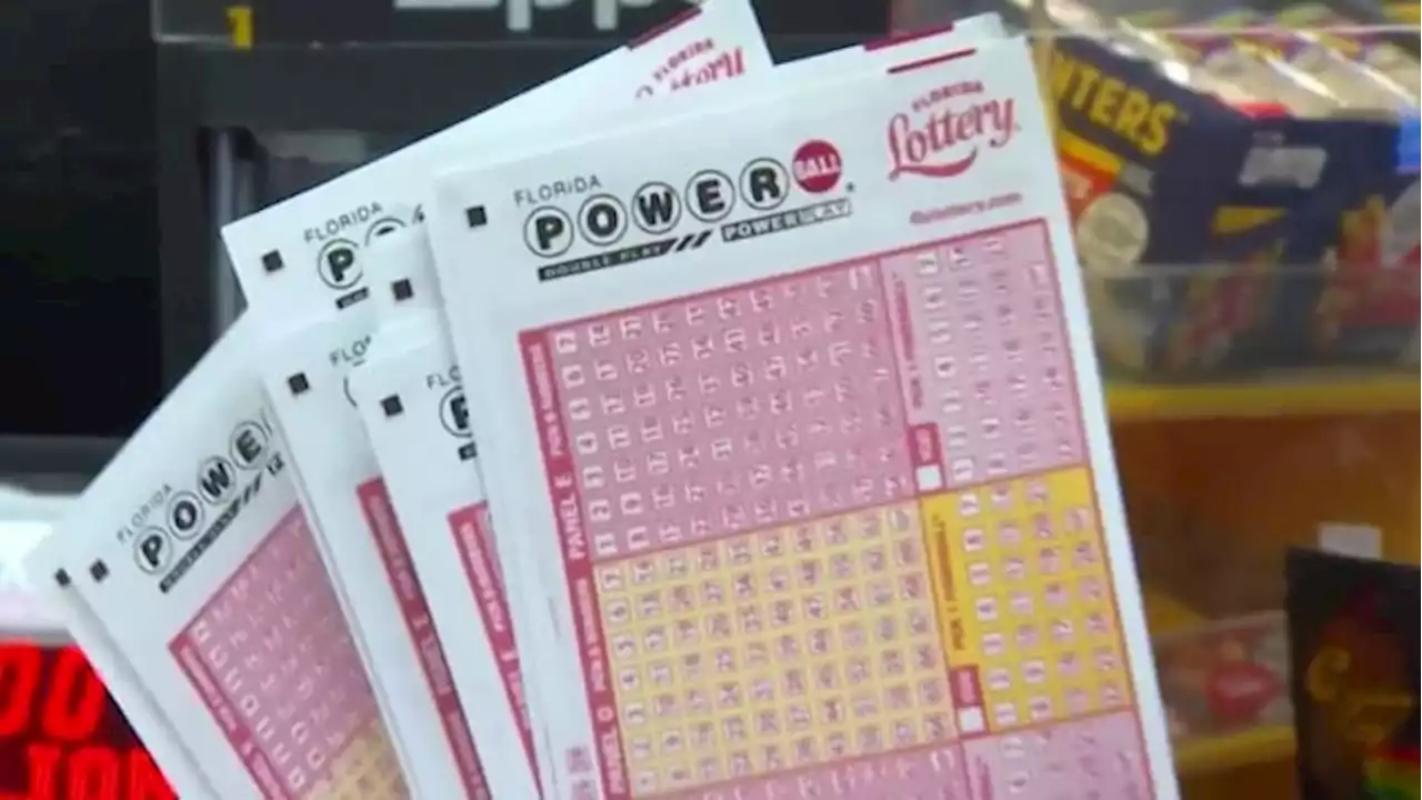 $1B Powerball jackpot up for grabs Monday night