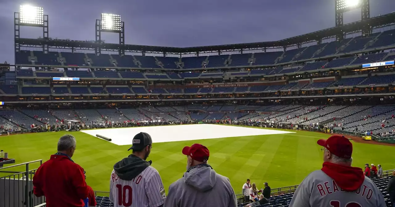 World Series rainout, Astros-Phils to play Game 3 Tuesday