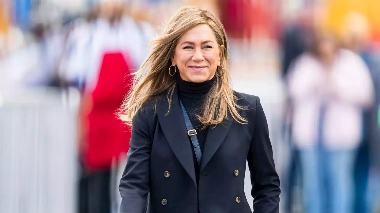 Jennifer Aniston Just Brought Back One Of Her Iconic ’90s Hairstyles – And It’s Breaking The Internet