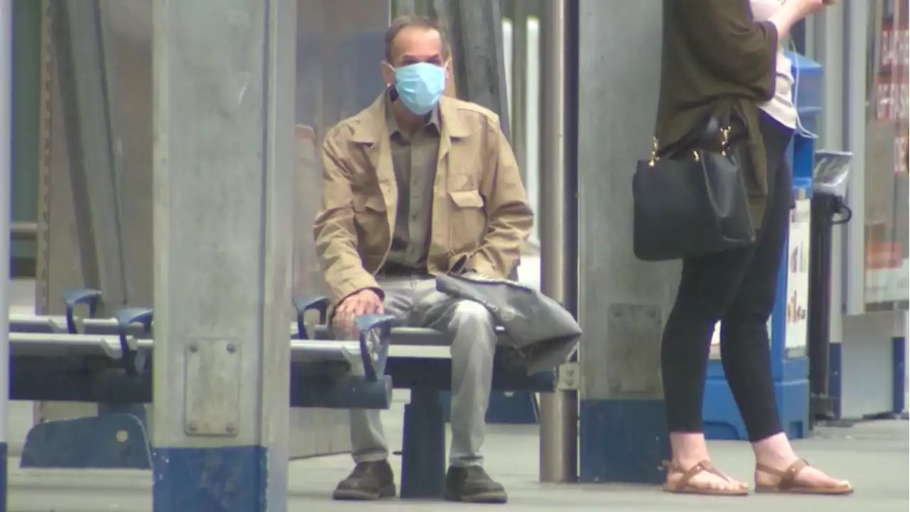 More pushback in Prairies against return of mask mandates shown in Nanos Research poll
