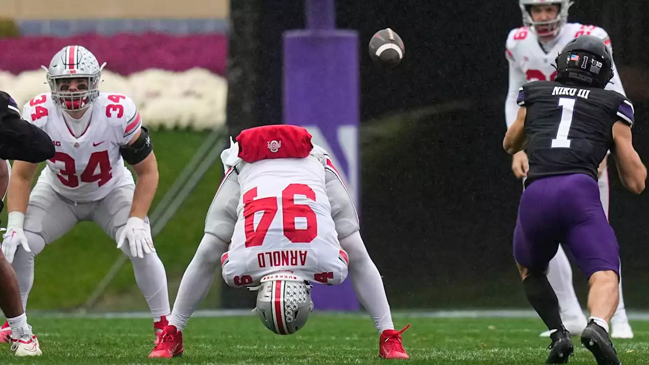 Mason Arnold steps up as Ohio State football's long snapper in tough conditions