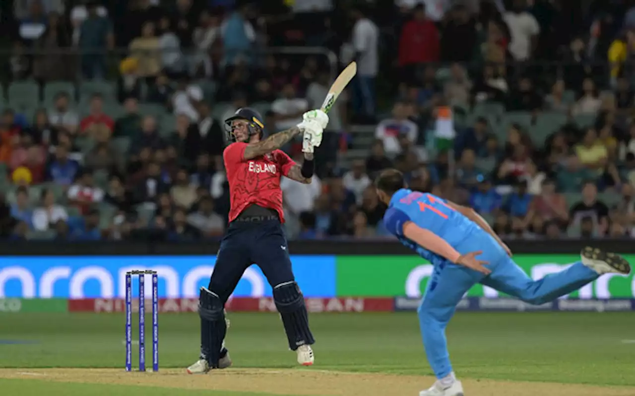 Brilliant Hales, Buttler rout India as England cruise into T20 final