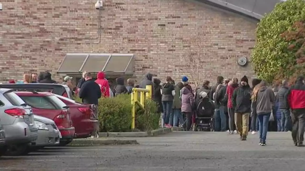 2 teens held in connection to deadly shooting at Seattle school