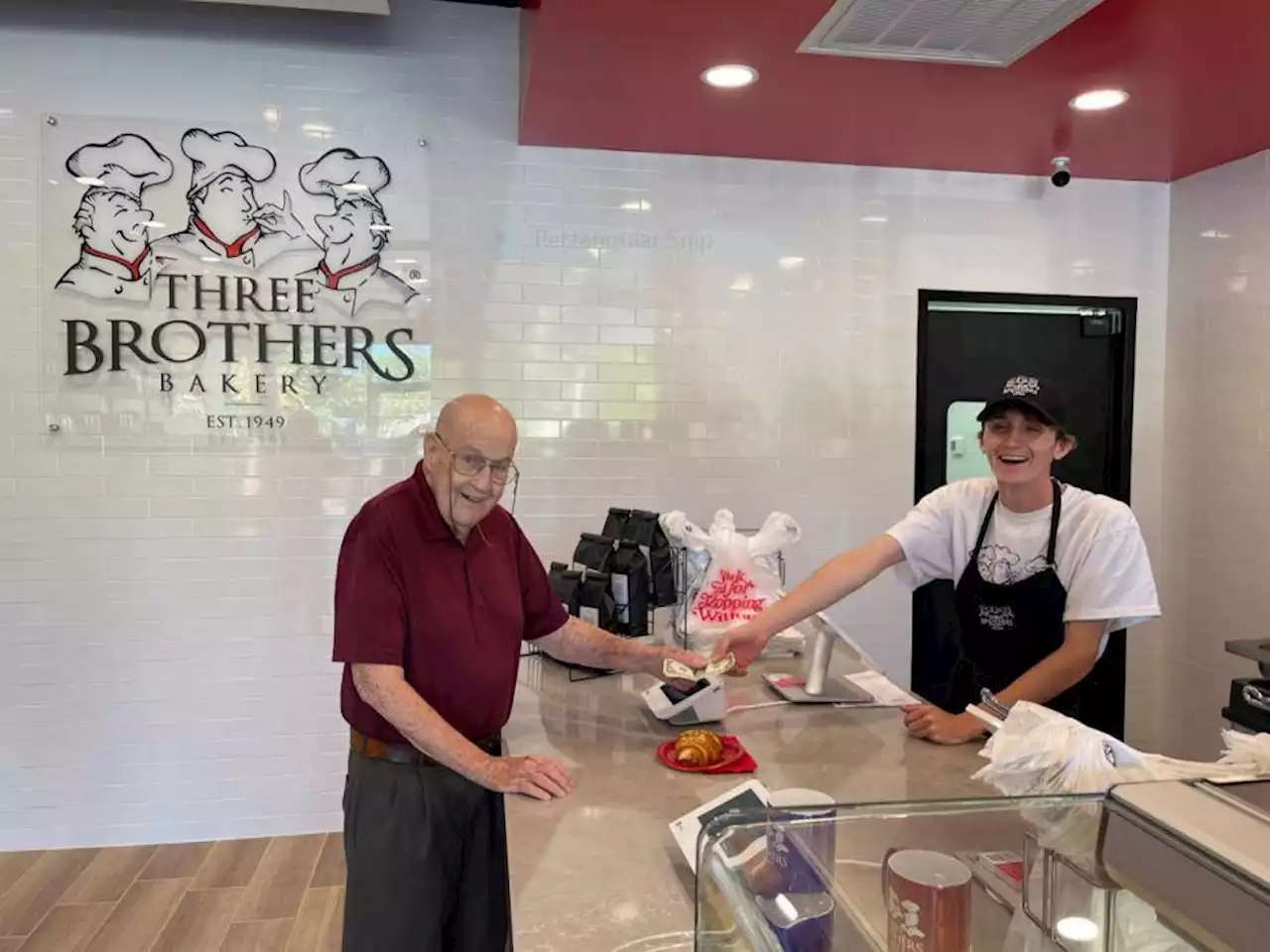 Houston’s Three Brothers Bakery Tanglewood opens with traditional customer