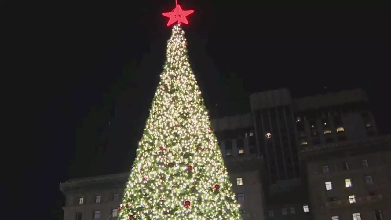 Holiday tree lighting ceremony held in San Francisco Union Square