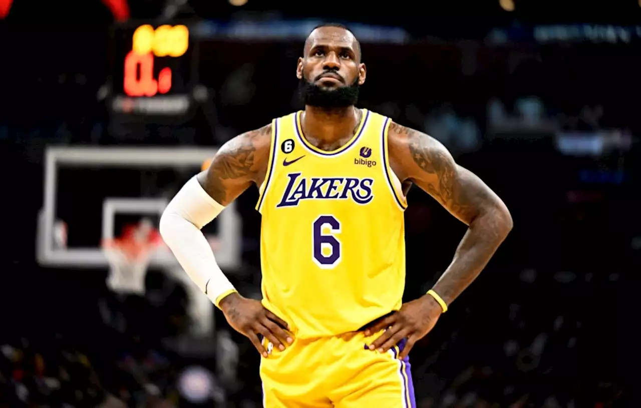 Lakers brace for uncertainty after LeBron James injures groin against Clippers