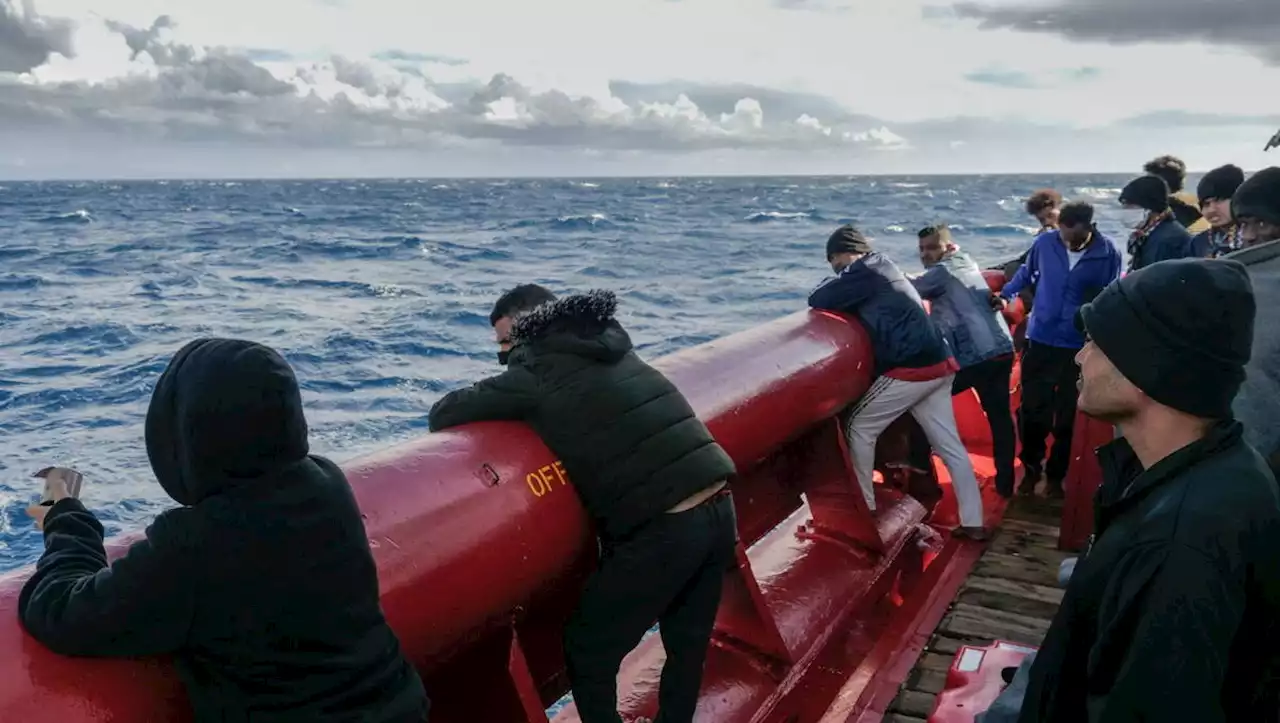 Ocean Viking : le navire humanitaire autorisé à accoster à Toulon, annonce Gérald Darmanin