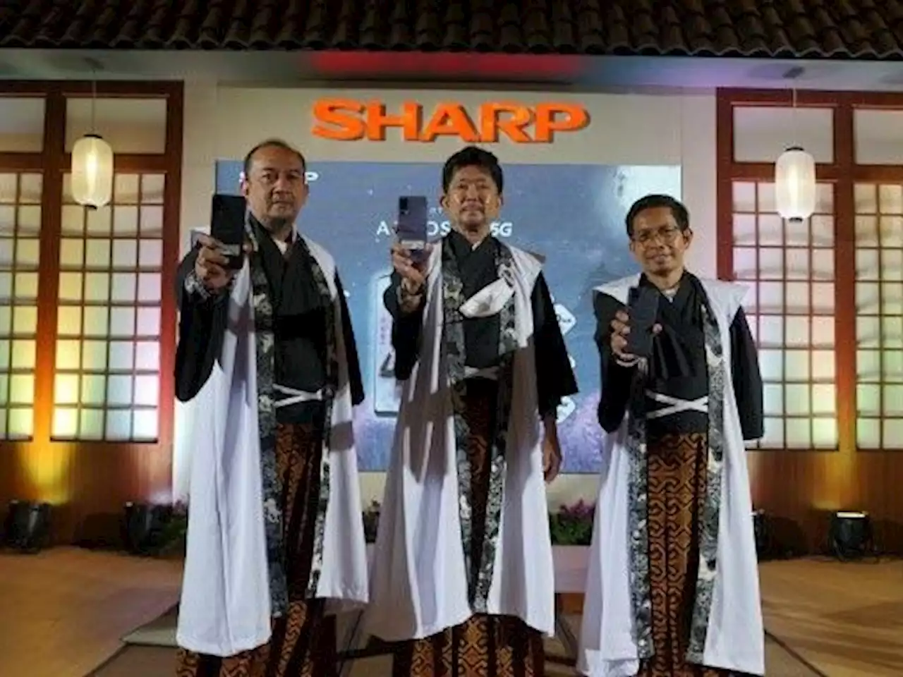 Sharp Luncurkan Smartphone 5G dengan Berbagai Keunggulan Jepang