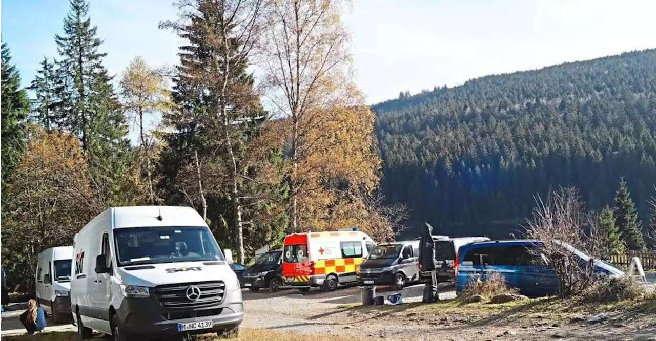 Mörderjagd am Kleinen Arbersee: Dreharbeiten für Sky-Serie „Der Pass“