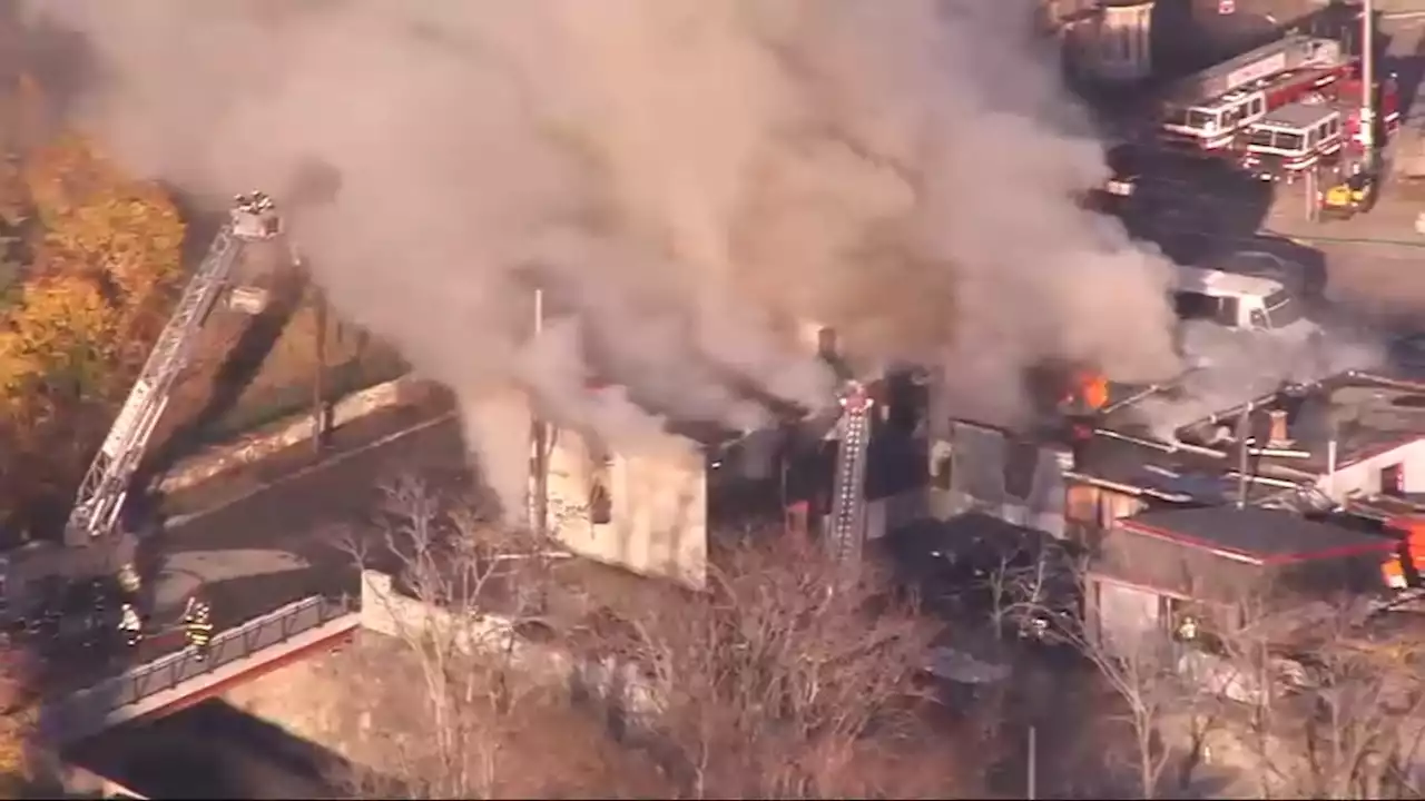 Large Fire on Broadway in Lowell, Smoke Seen Pouring From Building