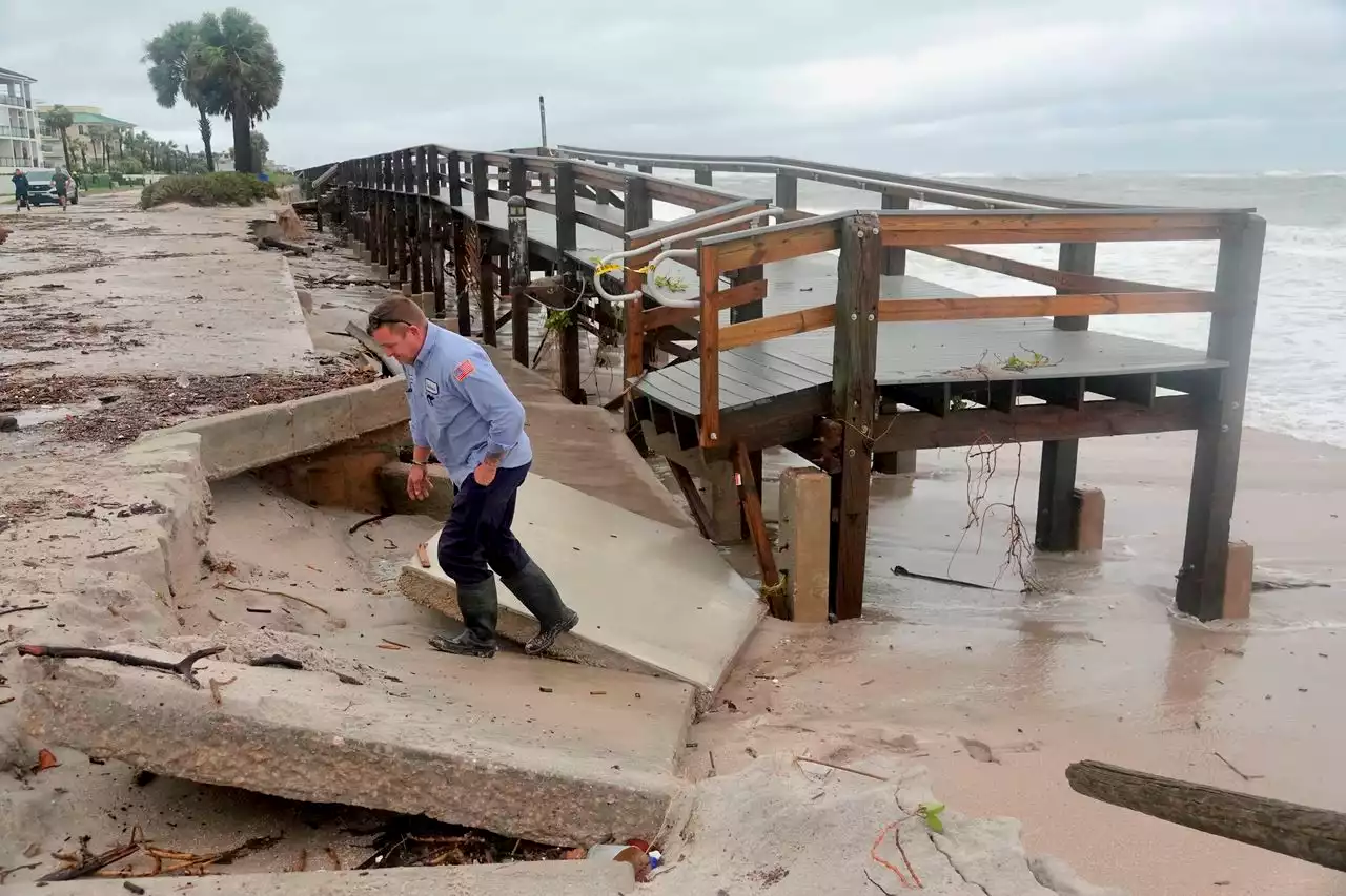 Tropical Storm Nicole pulls Florida beachfront homes into the ocean